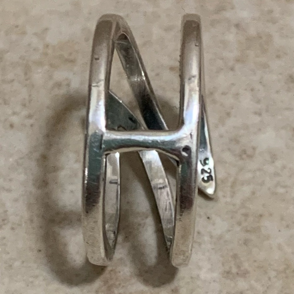Sterling Silver Ring - Picture 4 of 12